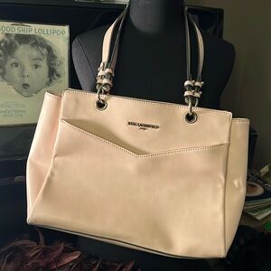 Karl Lagerfeld light pink